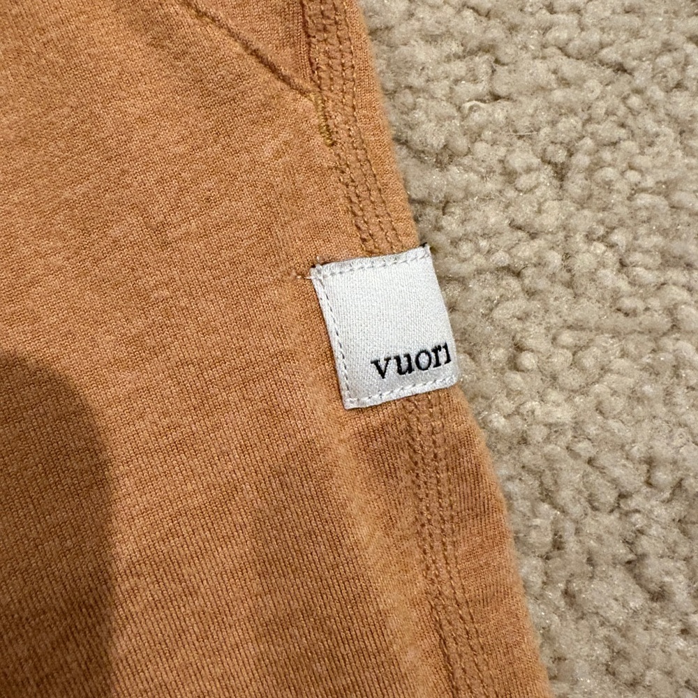 Vuori women mustard joggers